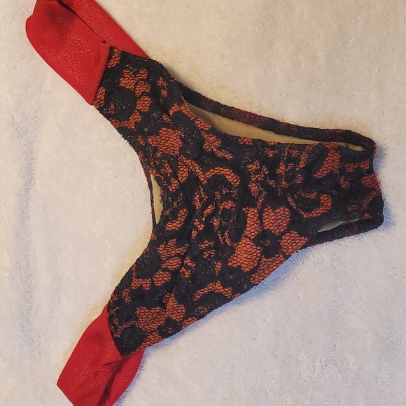 Ravish Sands bikini - Picture 4 of 6